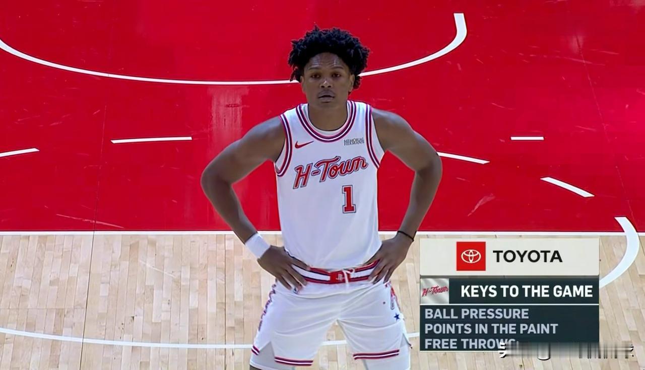 火箭新星阿门-汤普森真是太招人喜欢了！在今天火箭主场以119：110战胜鹈鹕的比