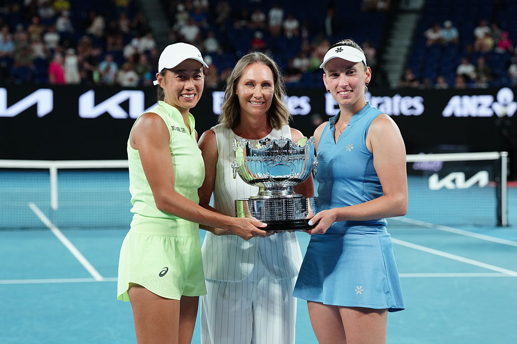 从并肩作战的搭档，到彼此荣耀的见证者🌟张帅与斯托瑟，网球世界里一段美好的相遇与