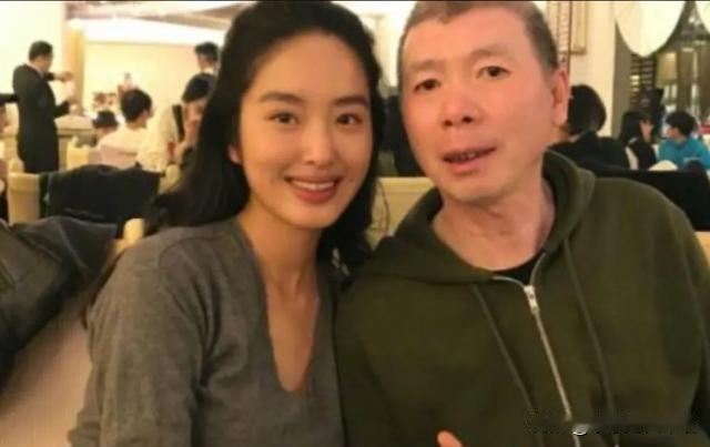 2006年，《夜宴》投资1.2亿，冯小刚为了找裸替，面试了50个女演员，冯小刚对