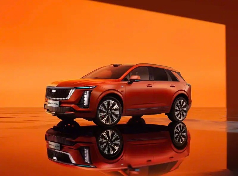 【凯迪拉克全新 XT5 PHEV 首发量产 Momenta R7 世界...