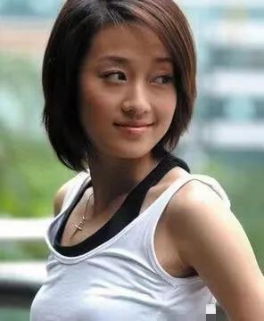 马伊琍短发造型，她真挺适合的，想当年在奋斗里这个发型很清爽英气。#马伊琍#