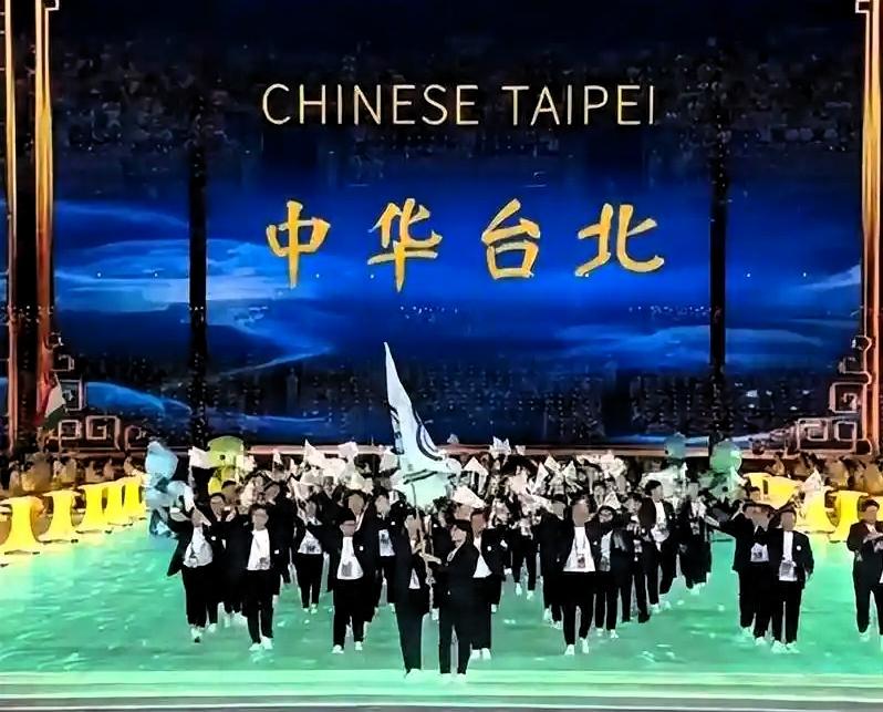 昨晚的全运会开幕式气势磅礴，可我看来还缺少一点遗憾。第十五届全运会开幕式共来