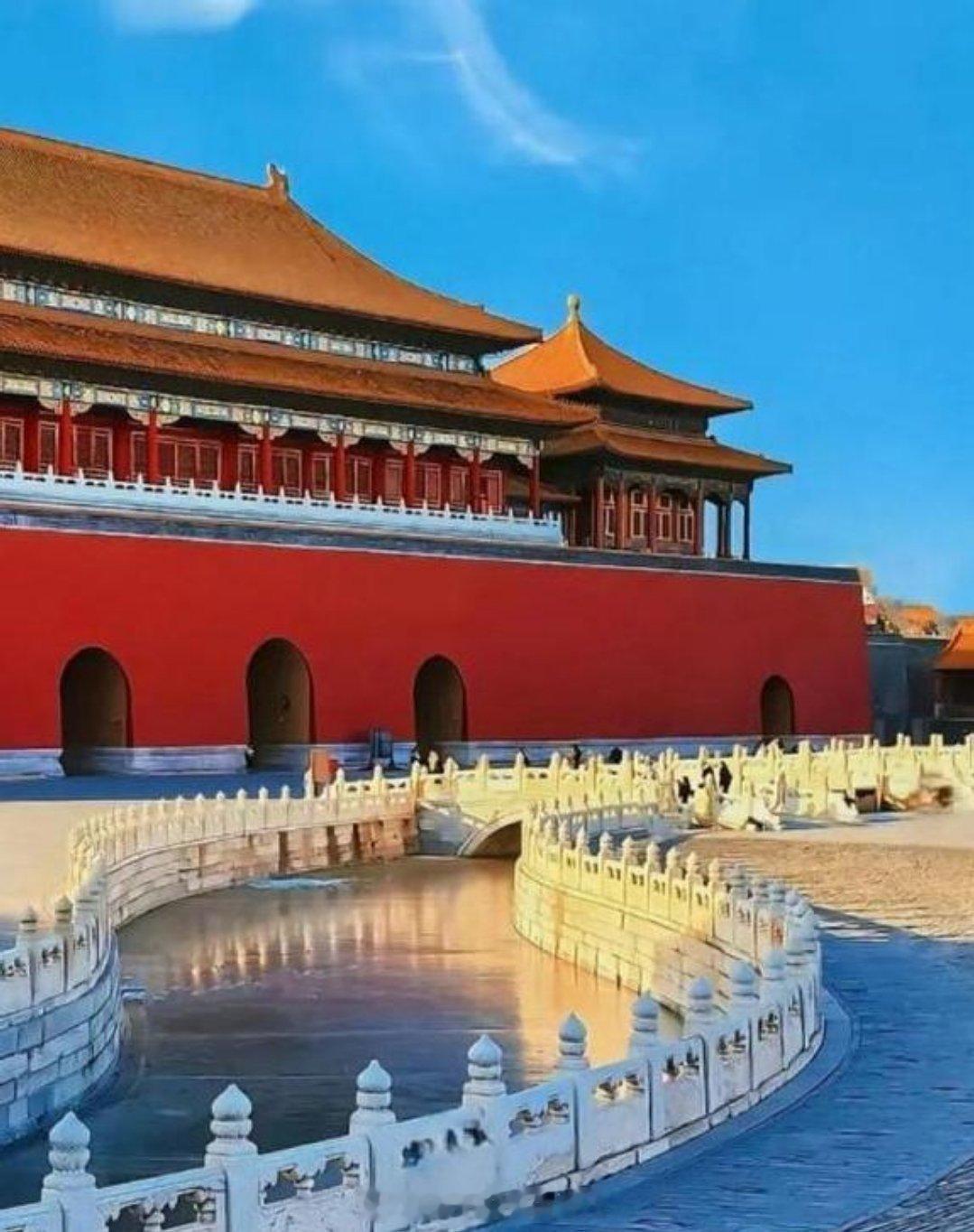 中国历史上10大最震撼世界工程1、北京故宫——明朝——朱棣2、万里长城——秦