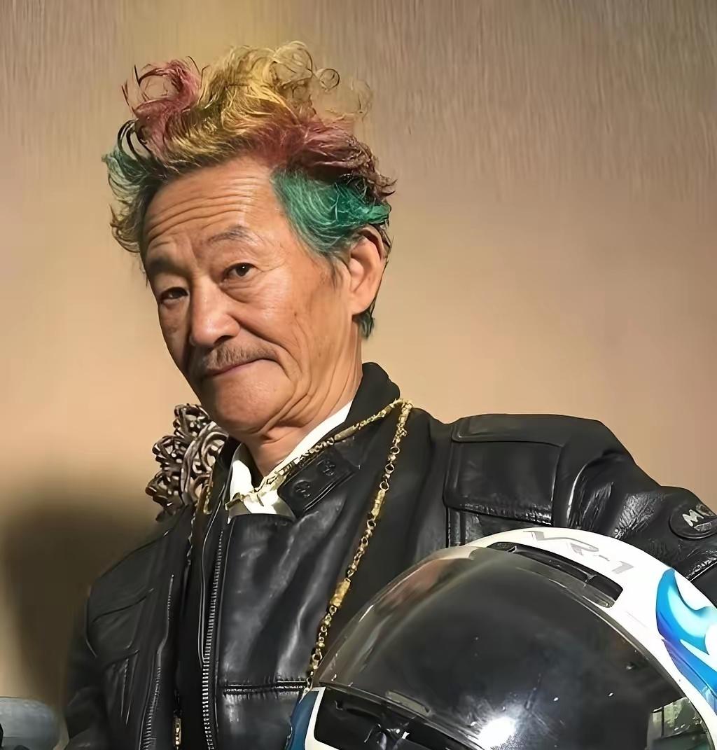 直到妹爷离世，我才发现，大家总以为他只是短视频里搞笑的网红大爷，但他一点都不简单