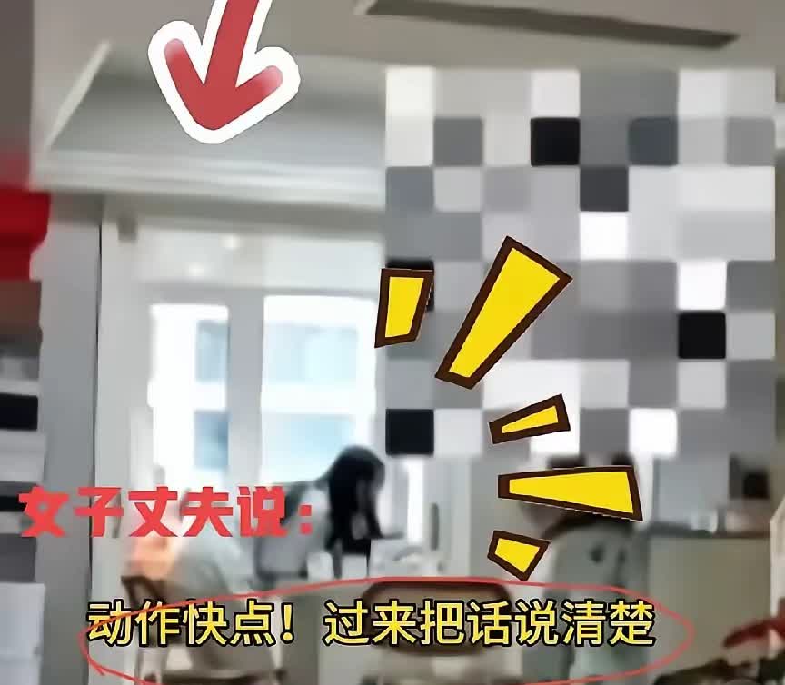 浙江有位妈妈王某某，正忙着哄孩子睡觉时，因为没穿内衣，公婆突然上楼开了房门。王某