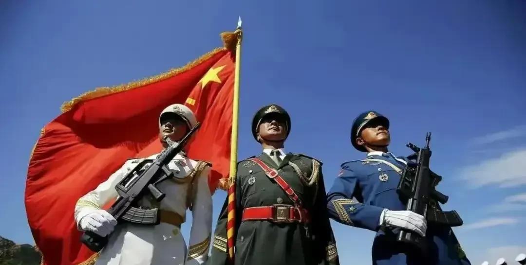 有网友说：“浙江在优待退役军人，免费乘坐公共交通方面，存在一盘散沙的现状，关键是