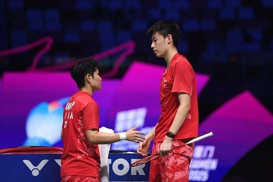 羽超联赛今晚18点冠亚军决赛!辽宁极兔对阵厦门银行五盘比赛对阵如下:男