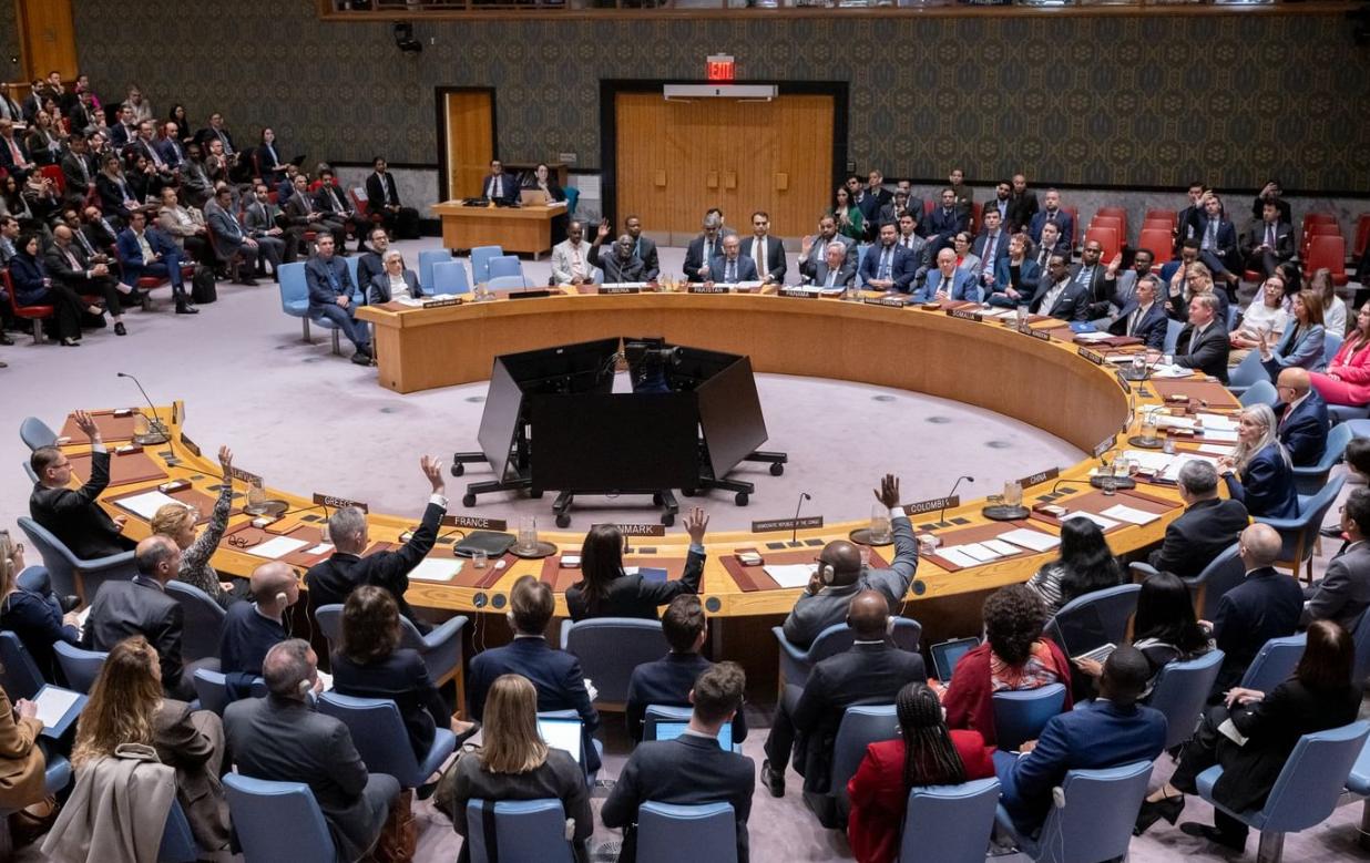 火烧眉毛之际，中俄替伊朗挡住了背后一枪！伊朗大使不会忘记这份恩情。说起来也挺