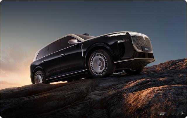 这就是赤裸裸的现实啊：电车1年电费1000元！油车1年油费10000元！电