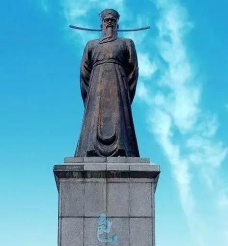 宋朝基本上没有贪官，知道为啥不？包拯当开封市市长的时候，年薪换算成现在的人民币，