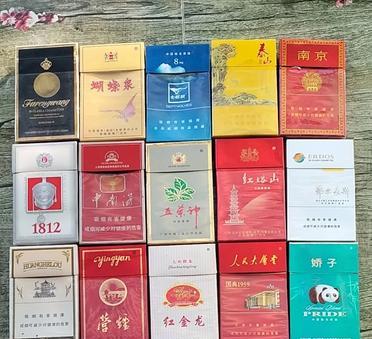 你可能没注意，有些人不用开口说话，只要一拿出烟盒，你就大概能猜出他的收入水平。是