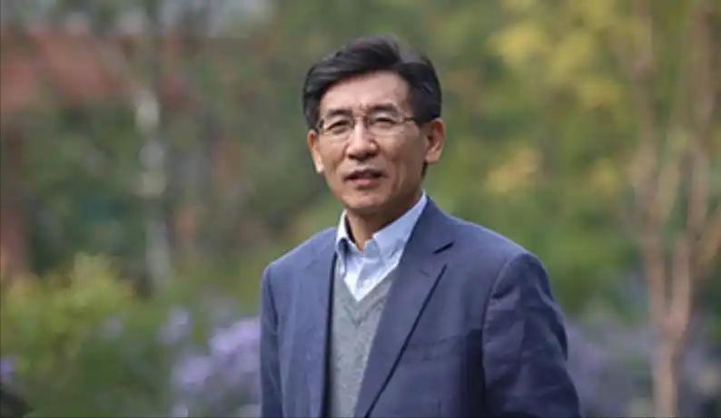 全球足足等候上百年，期盼诞生出自国内本土实验室的诺贝尔物理学奖。北京时间10