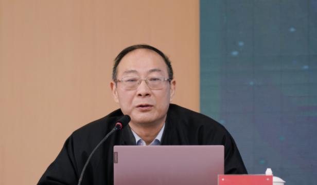 金灿荣提醒：中国需警惕俄罗斯动作背后的真实意图，其实不少人都在琢磨，要知