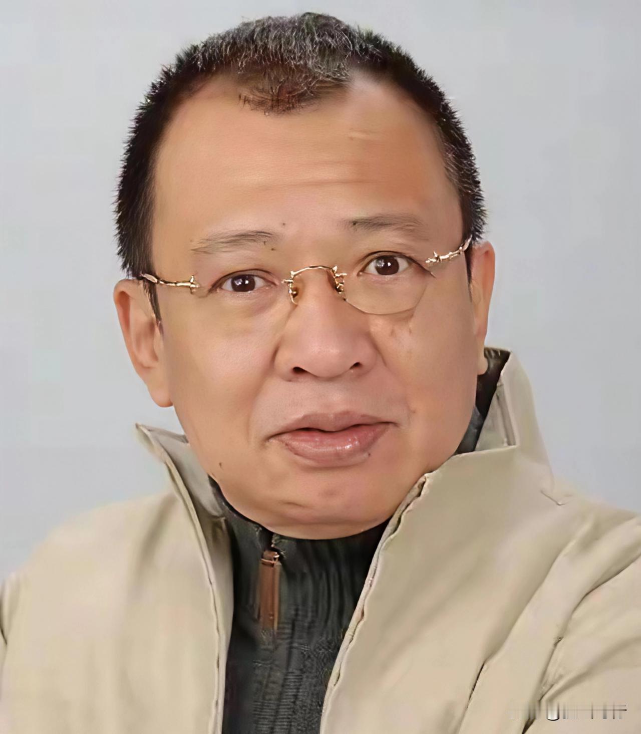 10月27日,据媒体报道,76岁的知名港星许绍雄被曝病危入院。知名港星许绍雄被