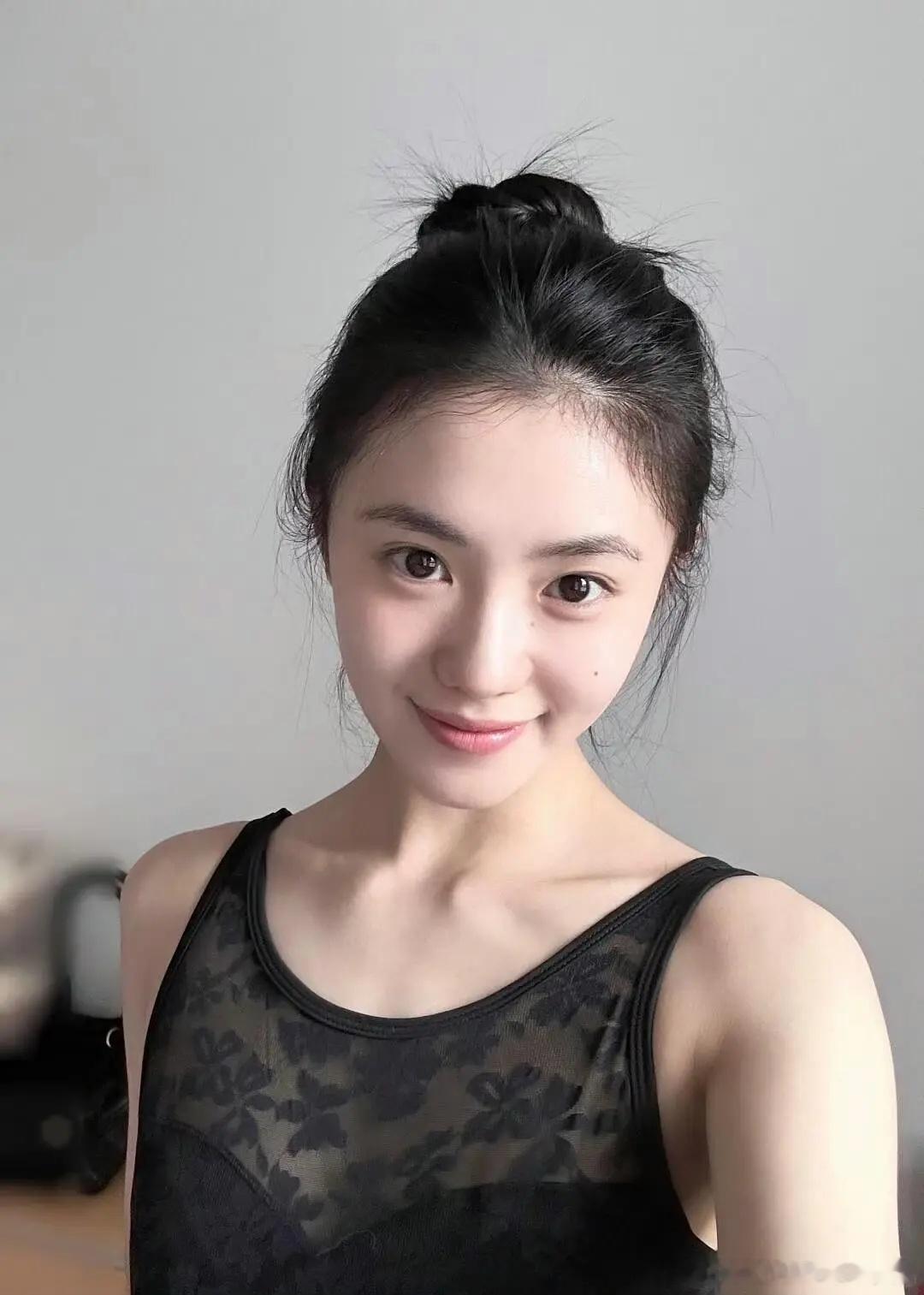 刘浩存有效营业了，不到四小时🍠点赞10w+🥰🥰