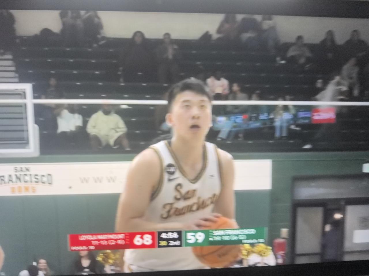 王俊杰很有可能会成为下一个进首轮前20的NBA选秀球员！看了几场王俊杰的比赛，