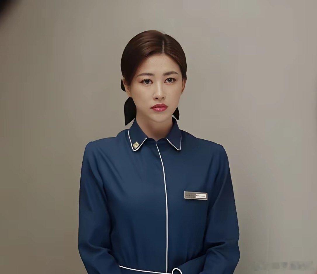 看《蜜语记》真被一件领班服给看笑了，同样的衣服，穿在不同人身上，差距也太大了吧。