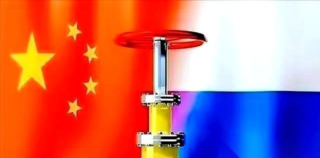 仗打了四年多，无人机都快砸到后方老百姓的饭桌上了。总有人搓着手等大结局，问俄罗