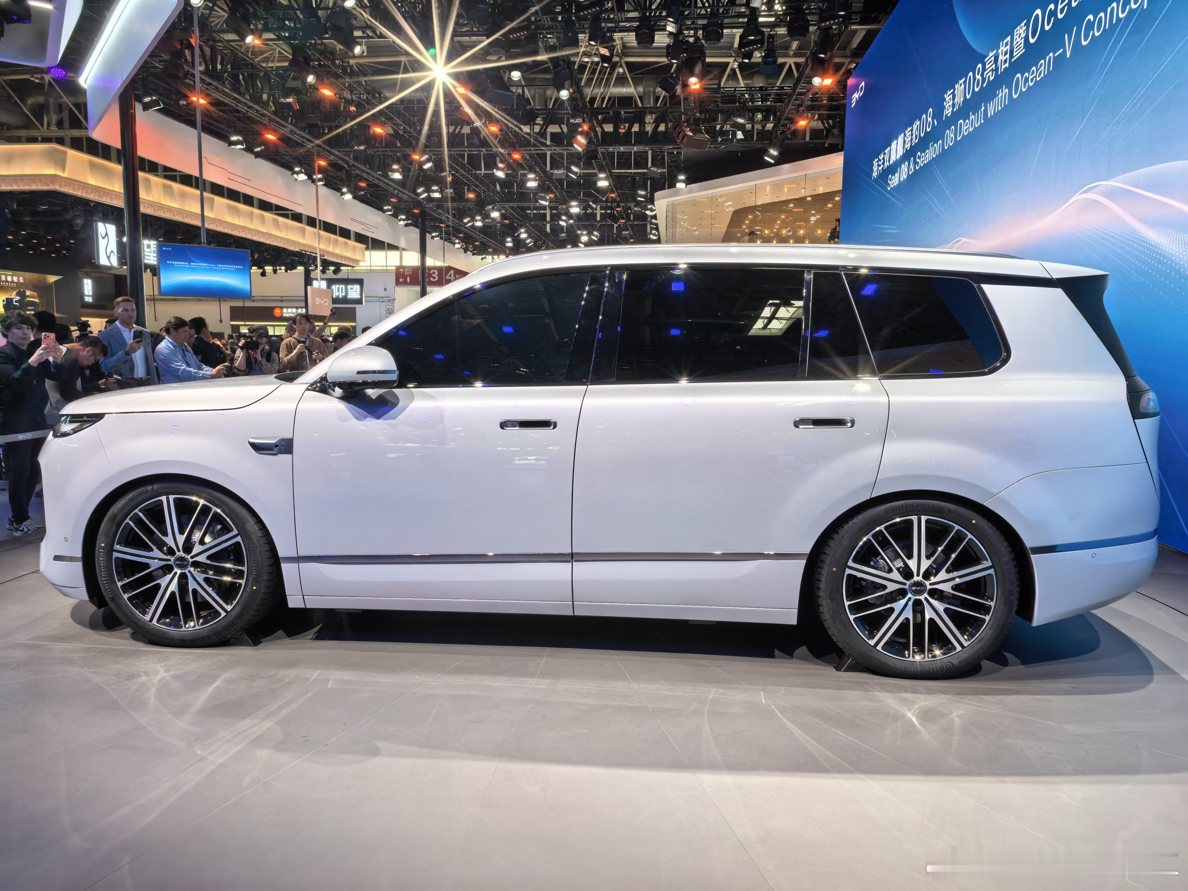 比亚迪海狮08，海洋网的新旗舰SUV有大五座和六座版，纯电和插混都带闪充插混的C