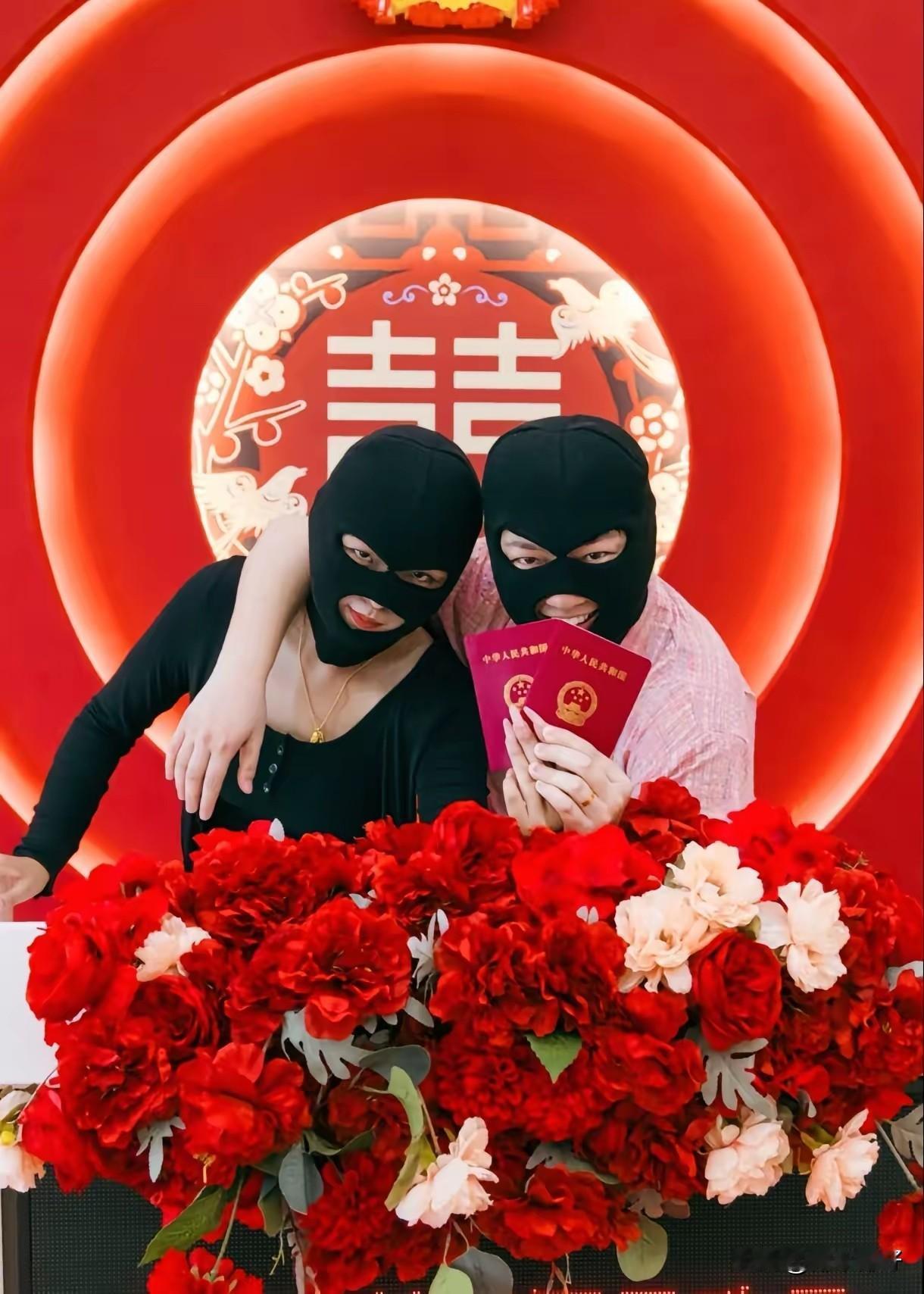 不止上海，​现在就连全国都知道了，​黄埔区一家夜店可以登记结婚，以后再也不会