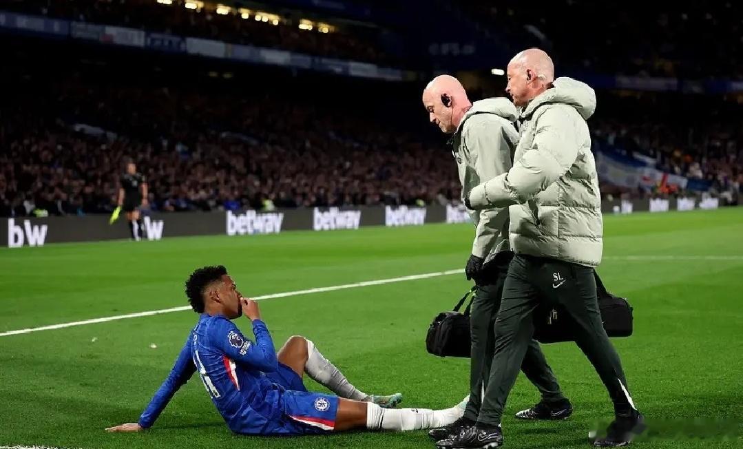 世界杯50天后开幕！巴西8000万新星确认伤缺4级腿筋拉伤+痛哭离场2026美