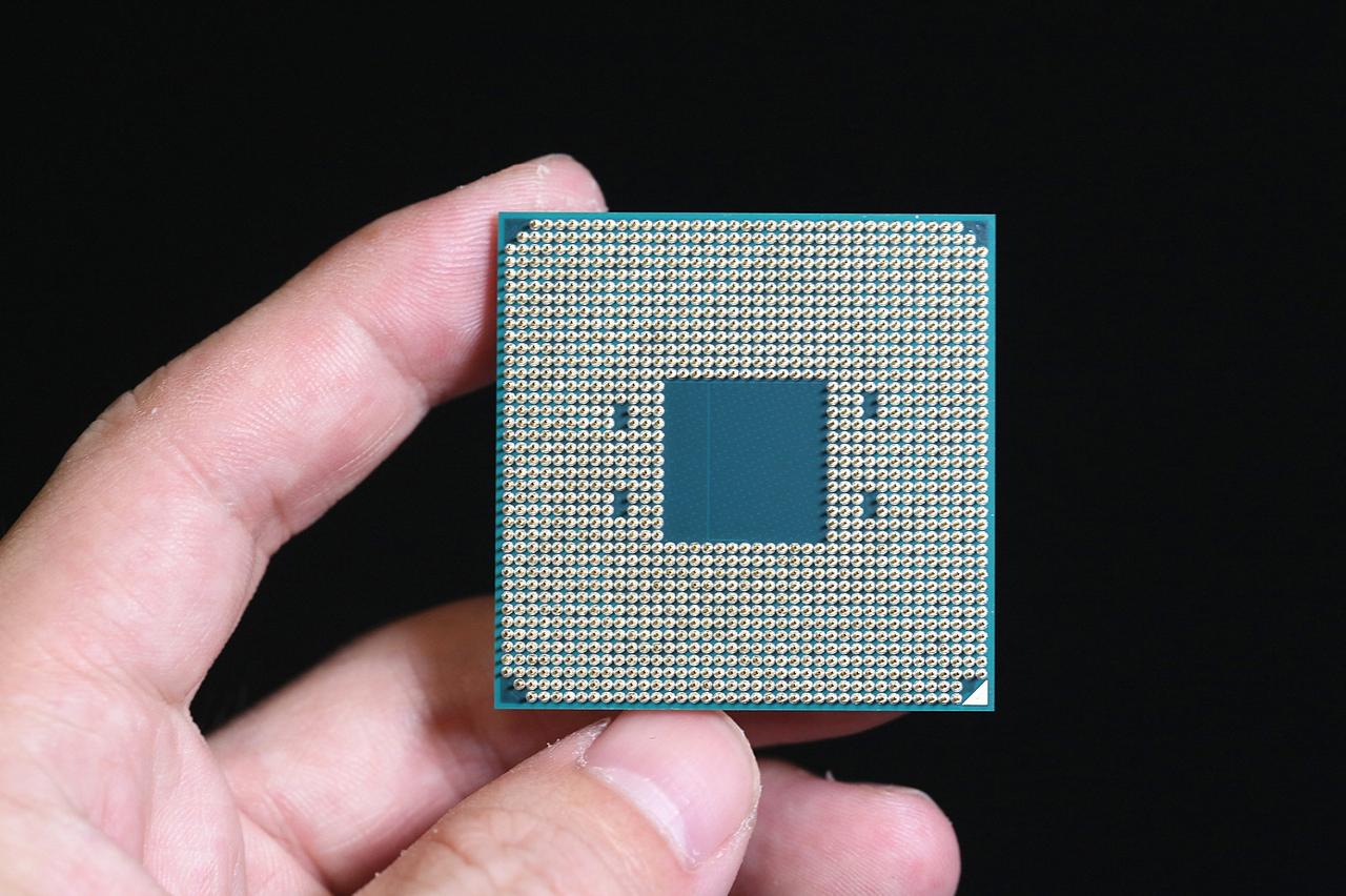 【AMDRyzen75700X3D即将停产】据外媒最新报道称，AMD将停产