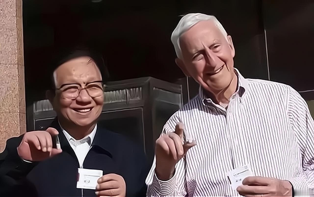 谁能相信？一位美国药企老总主动放弃600亿巨额利润，倒贴钱把核心乙肝疫苗技术