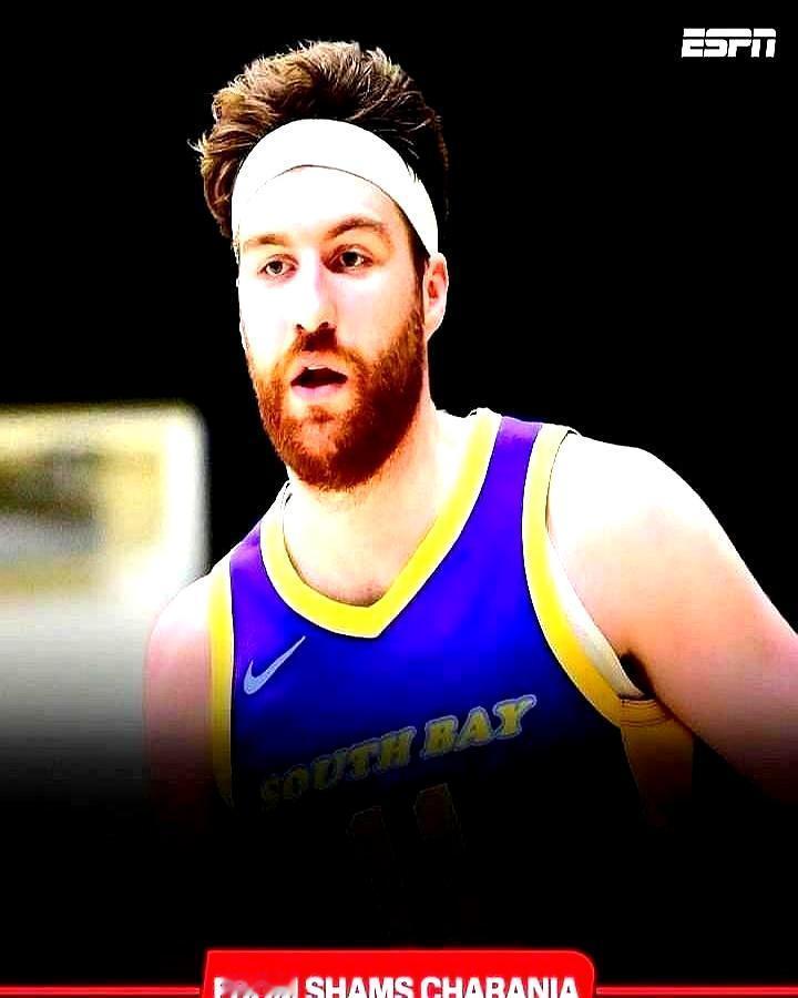 一份临时工合同，竟要抢走亿元中锋的饭碗。谁能想到，湖人内线说塌就塌了。主力