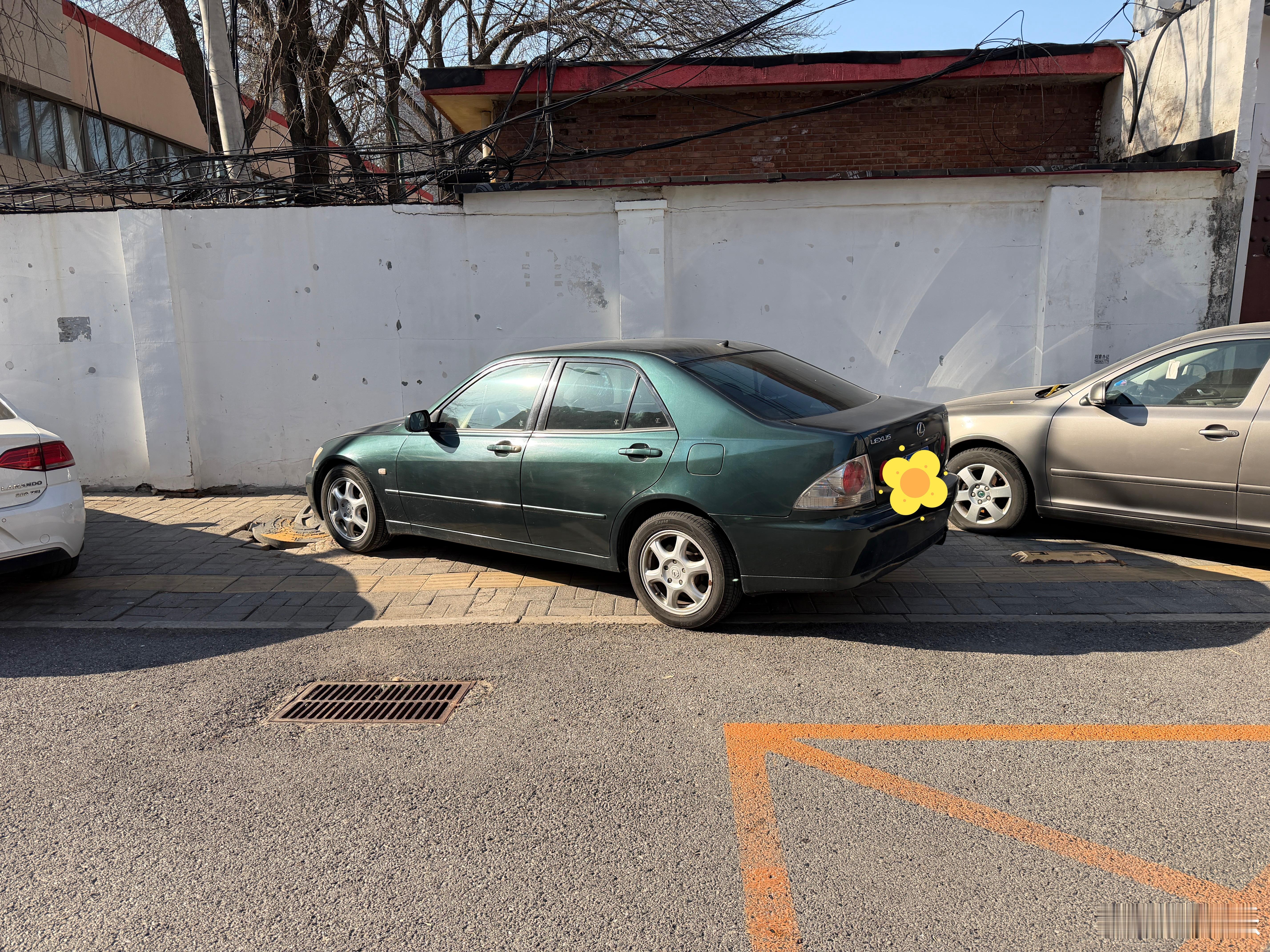 还是当年的车味道足啊，我们廊坊还真有点老车