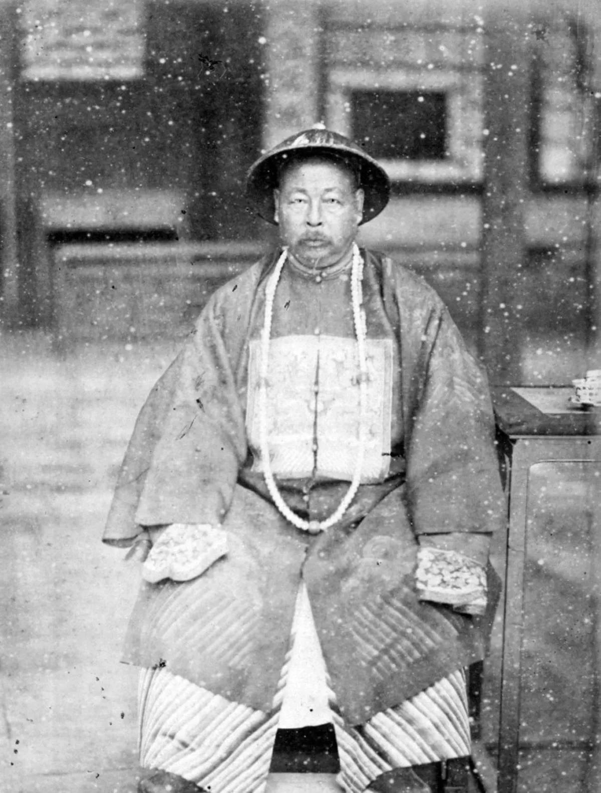 左宗棠是民族英雄，他为什么要帮助满清镇压爱国的太平天国运动呢？小时候我一直想不明