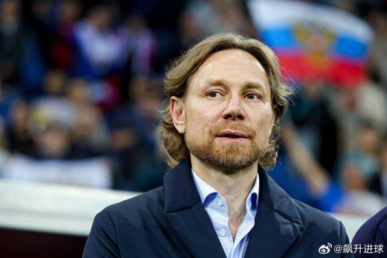 俄罗斯主帅：FIFA把我们禁赛了，就算加入亚足联顶多踢亚洲杯俄罗斯国家队主帅卡尔