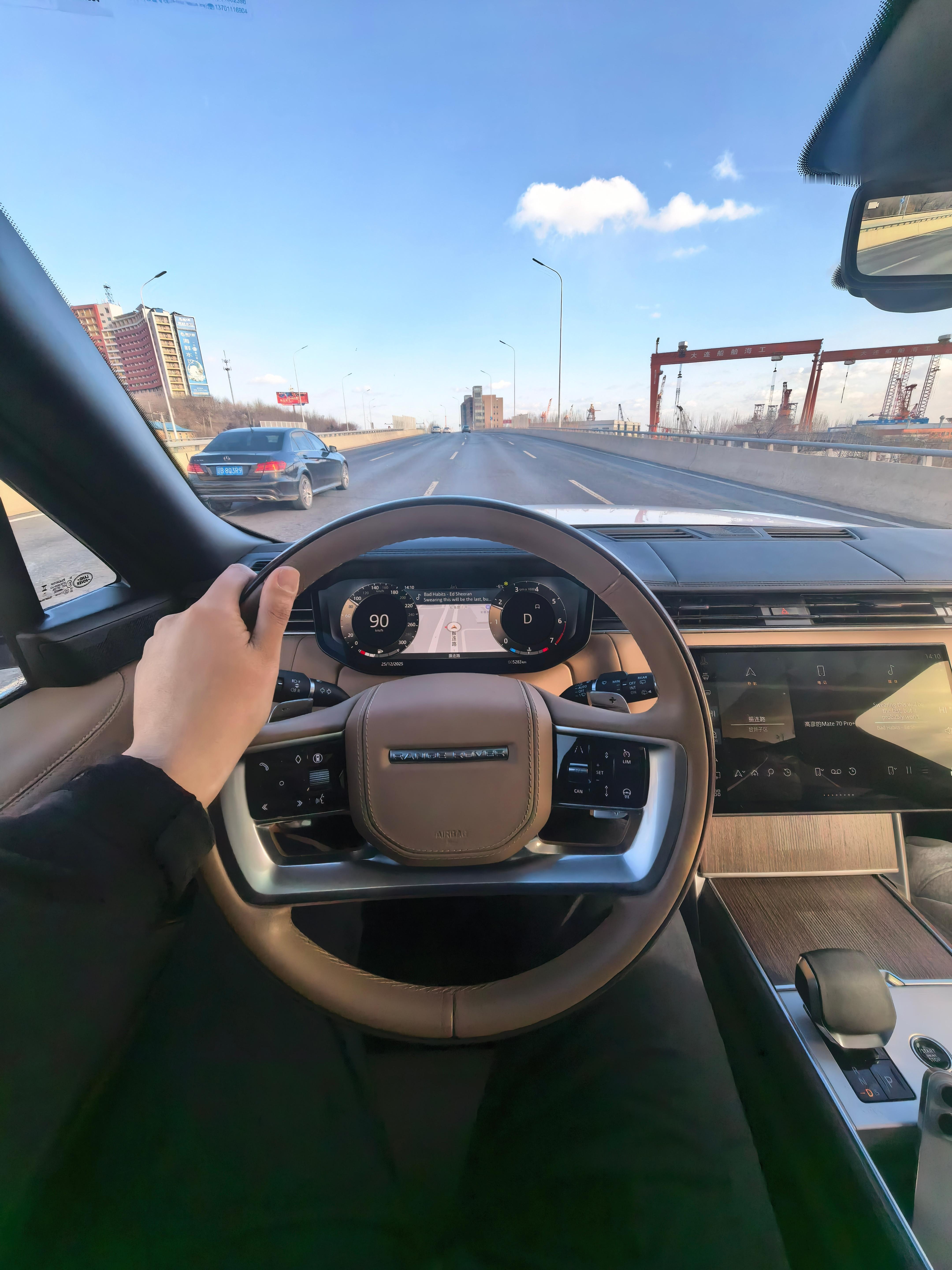 人人都想成为揽胜但揽胜，终究还是揽胜终究还是那个不可替代的揽胜