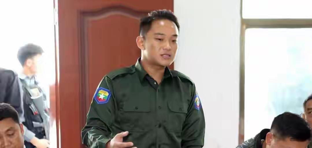缅北四大家族掌控的武装力量及人数：1.白所成家族主要掌控果敢民兵大队。人数差不