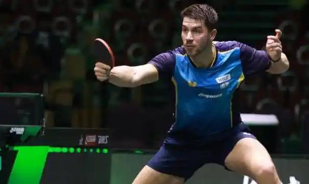 刚刚结束了一场WTT新加坡大满贯男单1/8决赛激烈较量，男单世界排名第23位的德