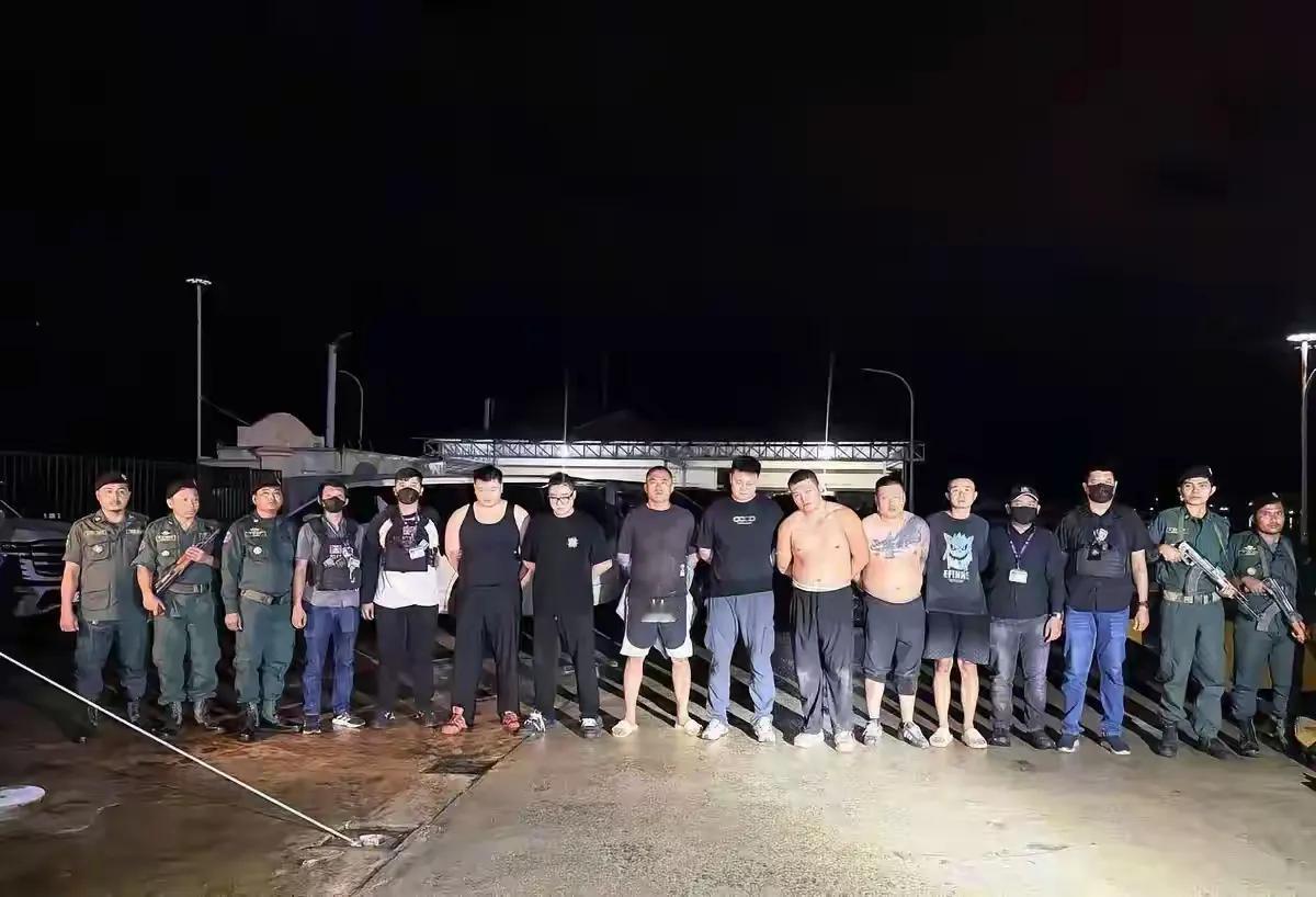 近其在东南亚国家柬埔寨7名中国籍违法犯罪人员被查获。抓到这7个犯人的期间，他们所