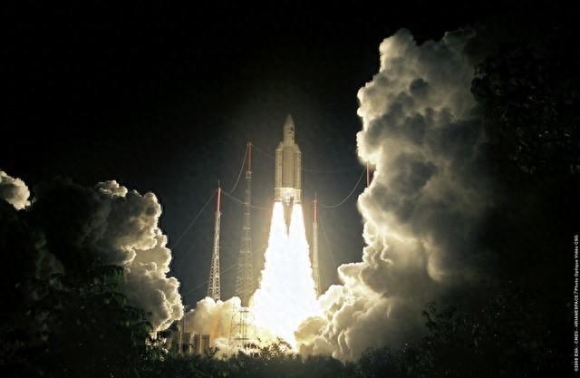 印度发射4.4吨卫星创新纪录，国产火箭能行吗？后续表现成焦点。indi在11月