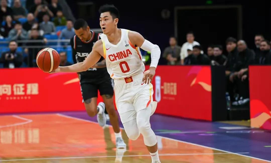 什么是恍然大悟？现在知道郭士强为何带高诗岩打亚洲杯了吧！中国男篮亚洲杯名单公布