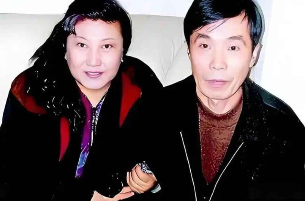 2005年，高秀敏突发疾病去世，留下了长春、北京、珠海的七套房子和巨额的存款，长