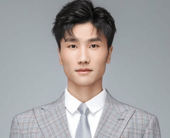 解说潇洒发文: 下一个能将AG逼入绝境的队伍会是谁呢?