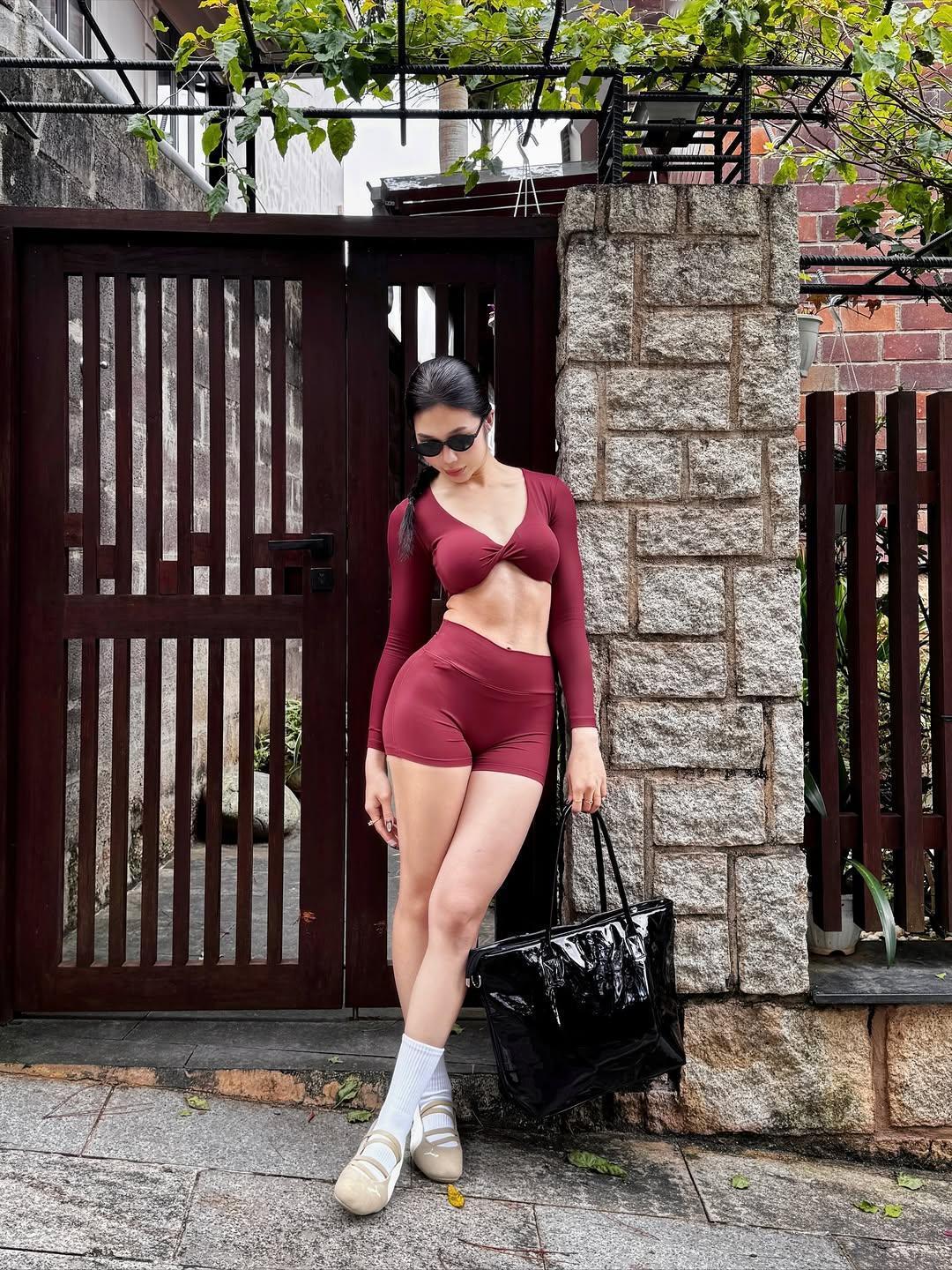 健身女孩穿搭好身材好气质健身穿搭