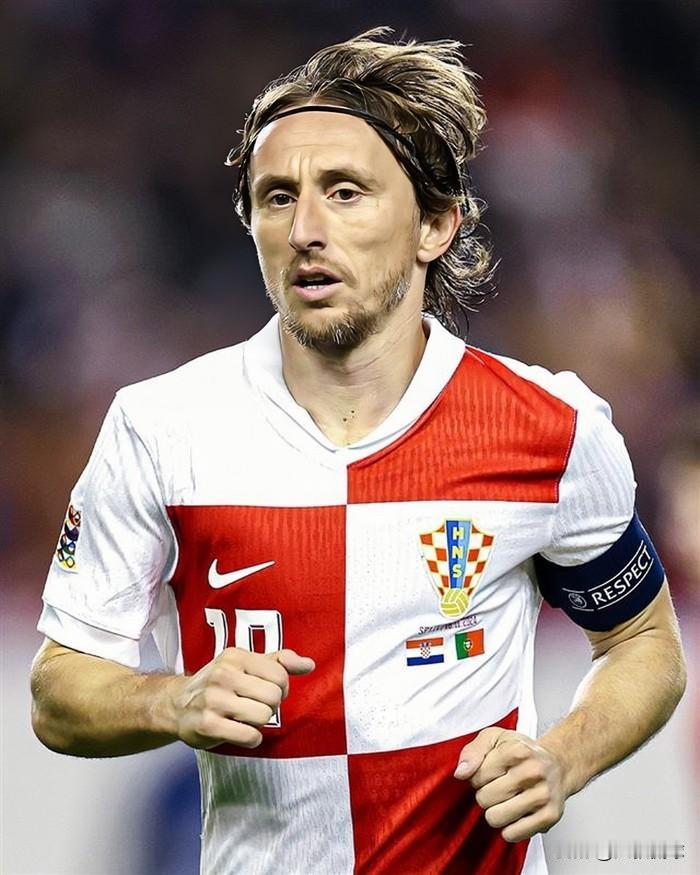 美加墨世界杯克罗地亚最强首发11人:门将：利瓦科维奇左边卫：格瓦迪奥尔中后