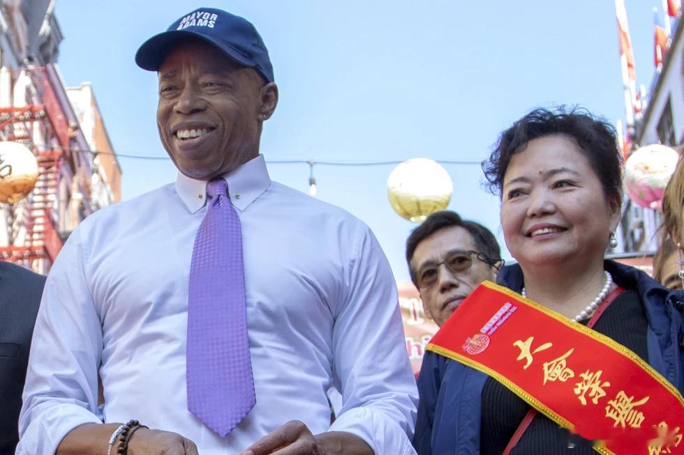 （美联社）纽约市长埃里克·亚当斯(EricAdams)的长期顾问在接受联邦调