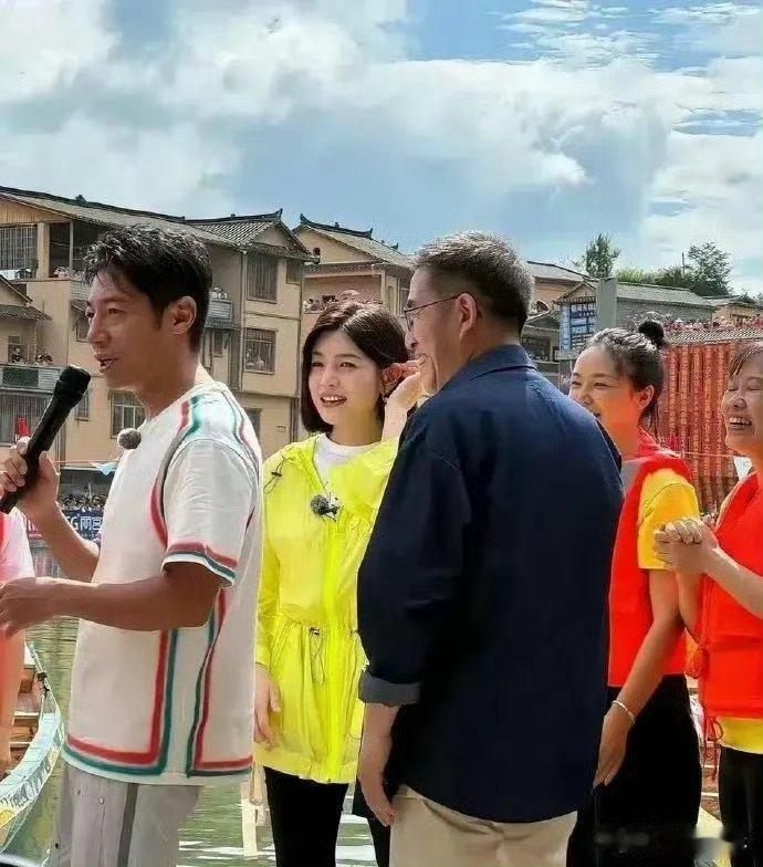 陈妍希生图也太能打了！娃娃脸减龄又显嫩，说她是大学生都有人信