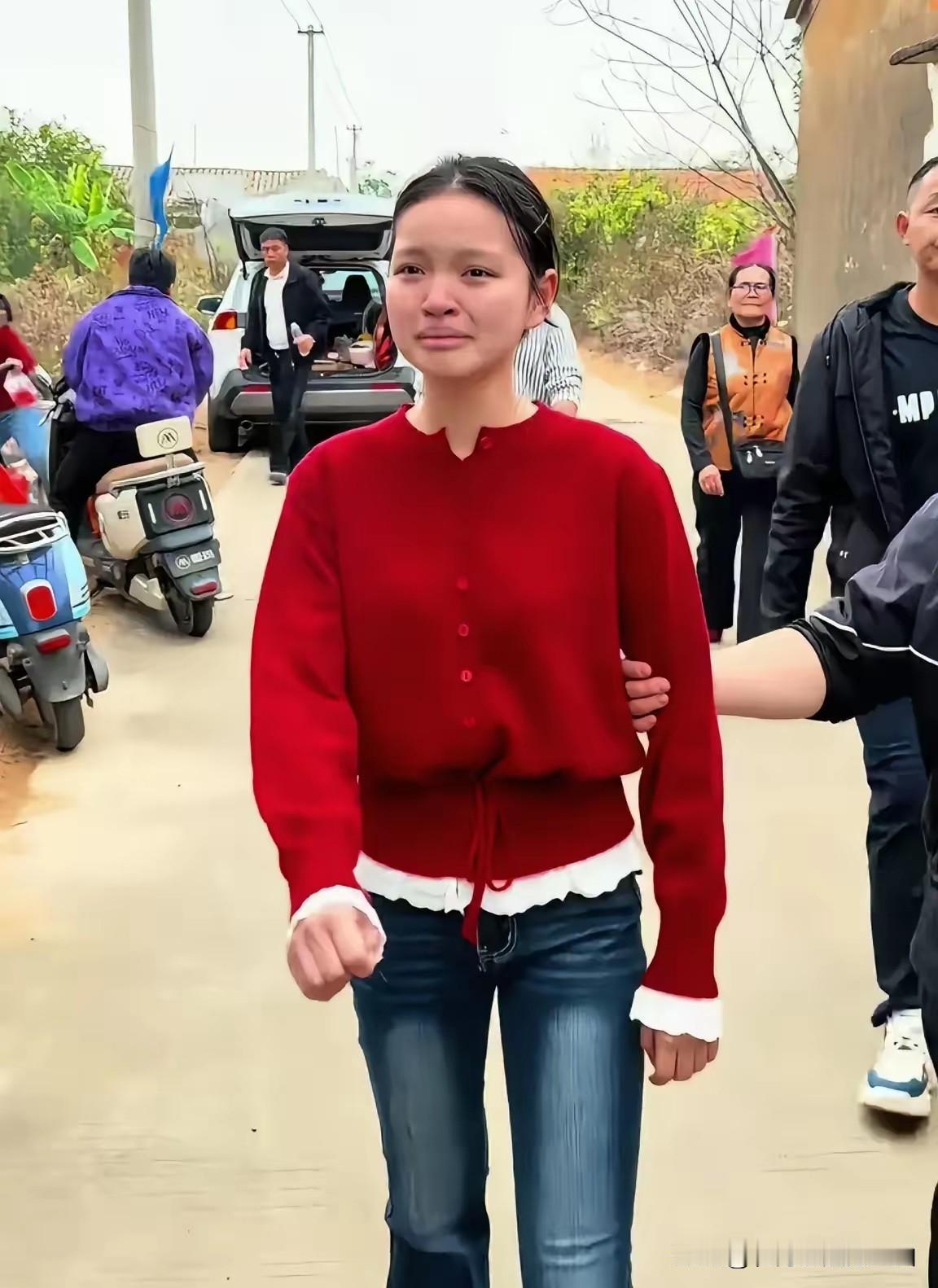 东海岛石拾村乩童小姐姐真的伤心了，事到临头竟然把她换了，那些人请不动妈祖，又厚着