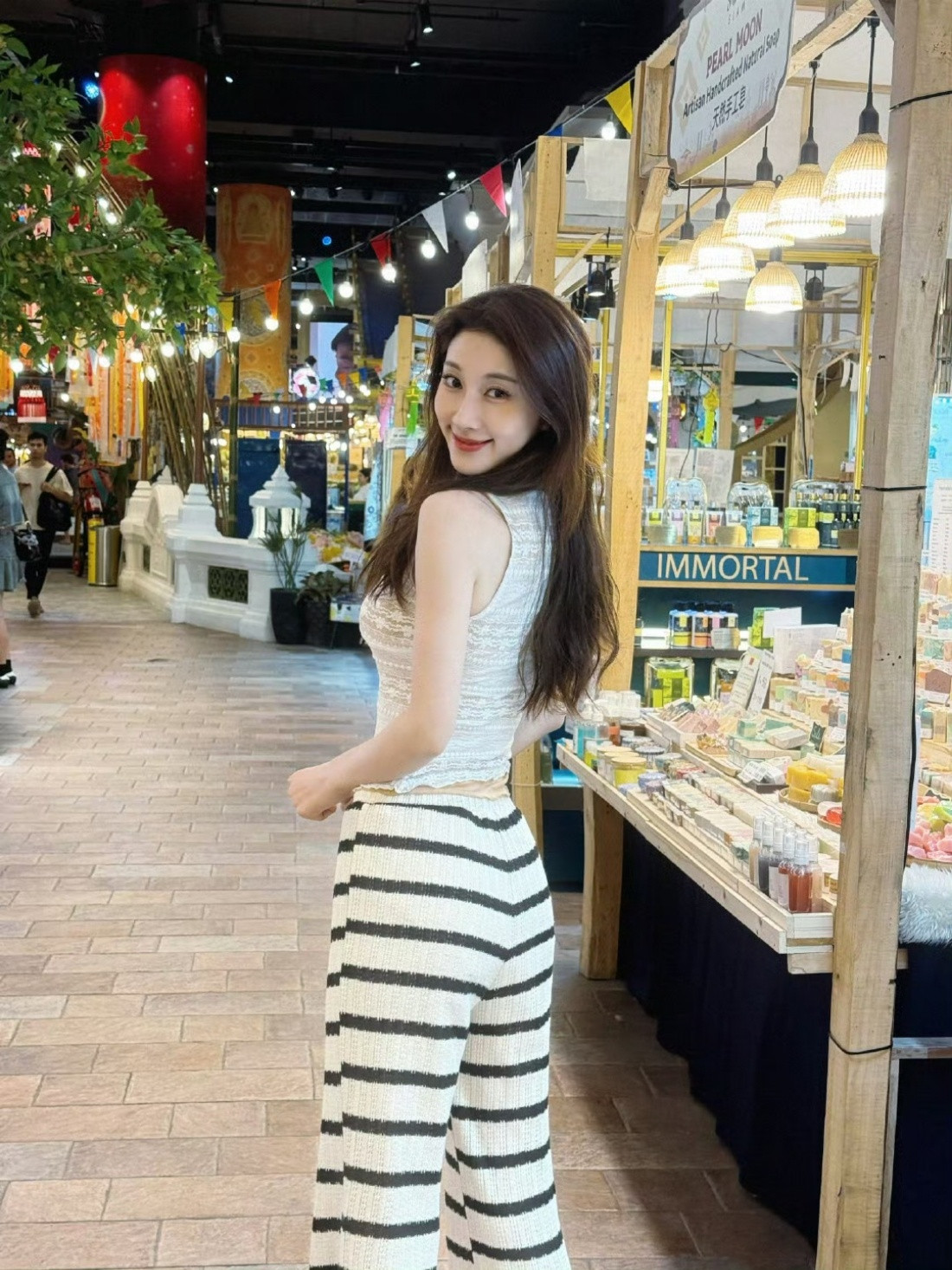 张小婉也太美啦！今天不做搞笑女了，今天是美女​​​