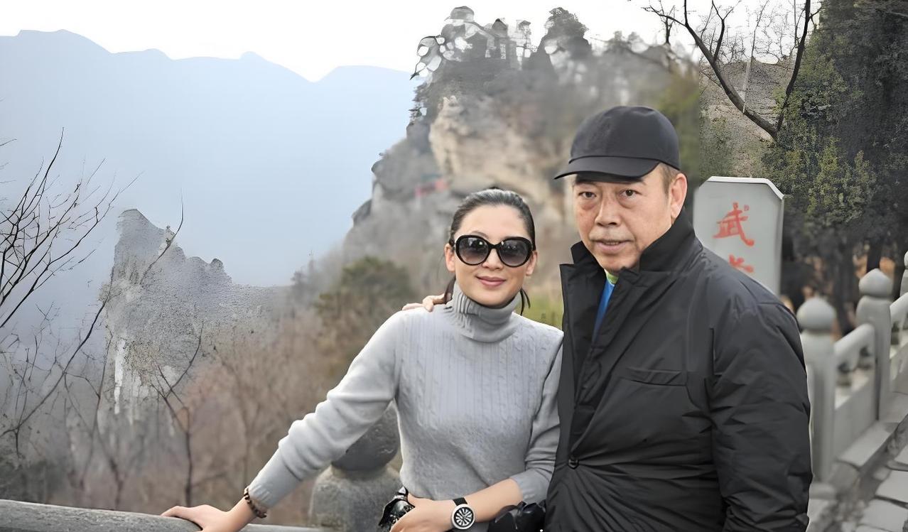 五一前夕，大家猜猜看，我在湖北十堰武当山风景区，遇到谁了？你绝对想不到，老了，老