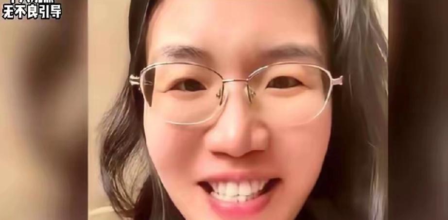 南方有对夫妻，办离婚手续刷新了所有人的认知。​前脚刚把俩孩子判给男方，女方净身