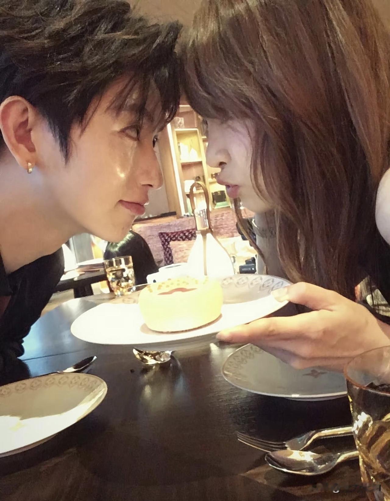 说白了陈律和痞幼这波热搜，就是纯网红剧本炒作。陈律直播突然说，自己跟痞幼曾经谈过