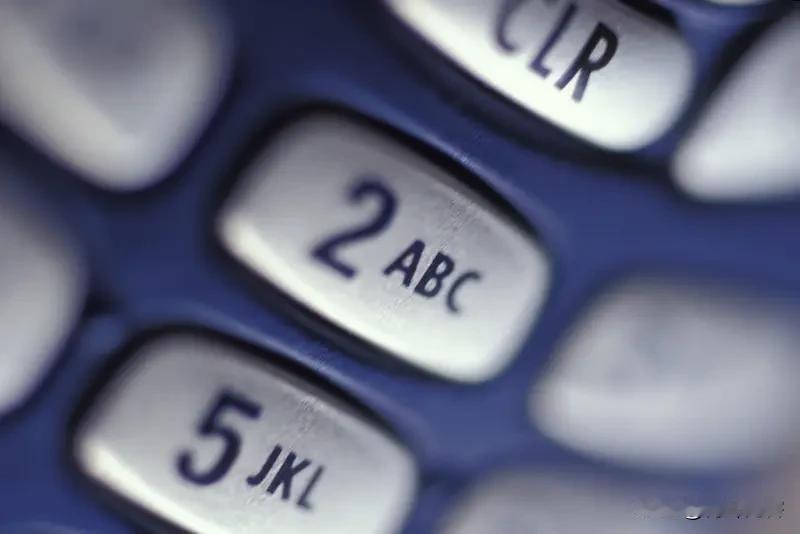 我的手机号从来就没有换过，但中间发生过一件事情，导致我的手机使用时间没有这么长。