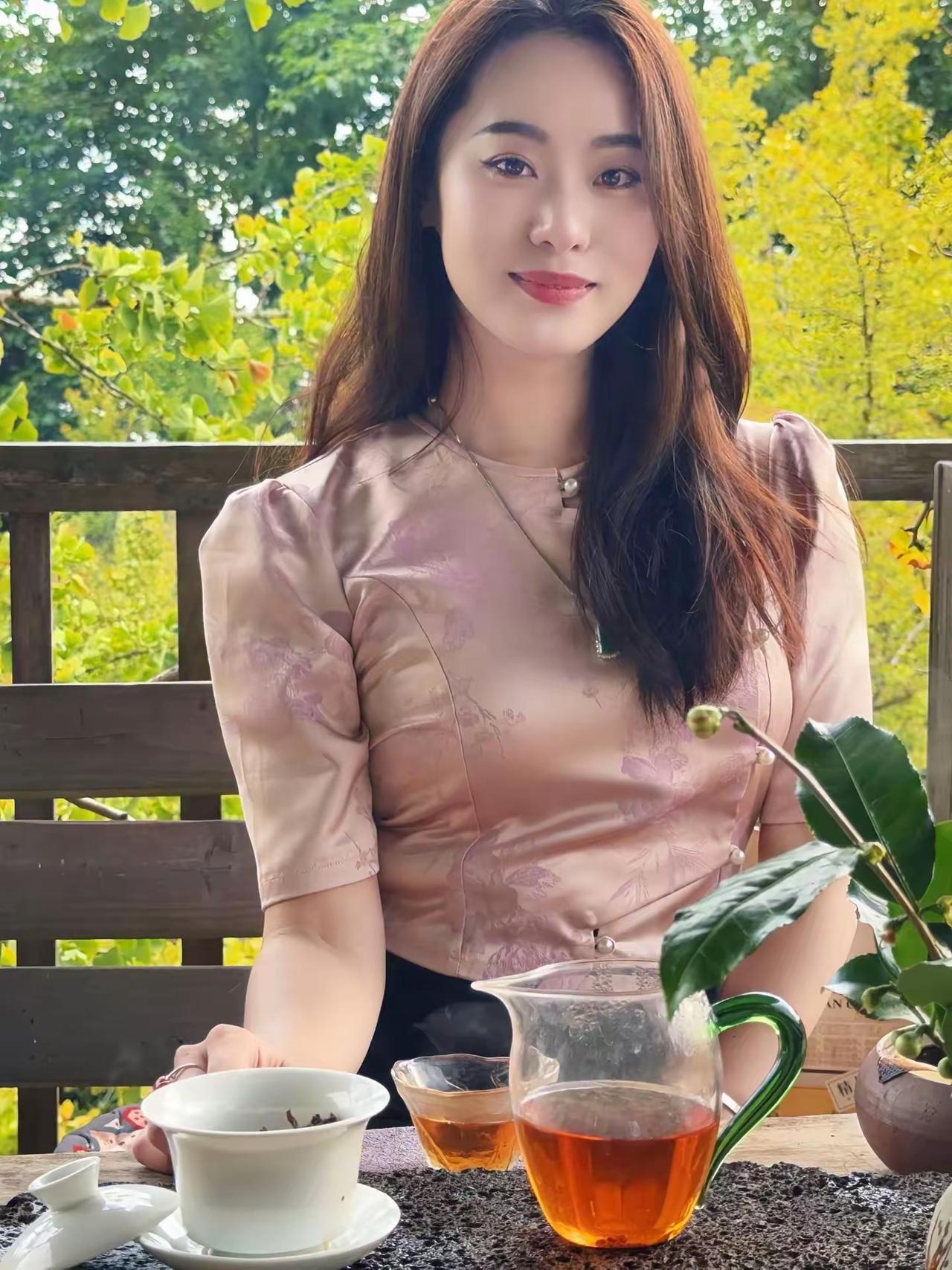 野心不是原罪，是放养情绪的花蓝，是照亮世界的星火。